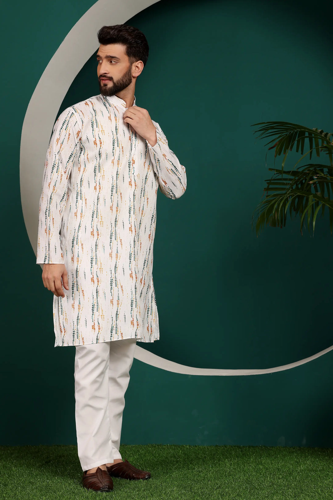 White Abstract Printed Men's Kurta Pyjama Set