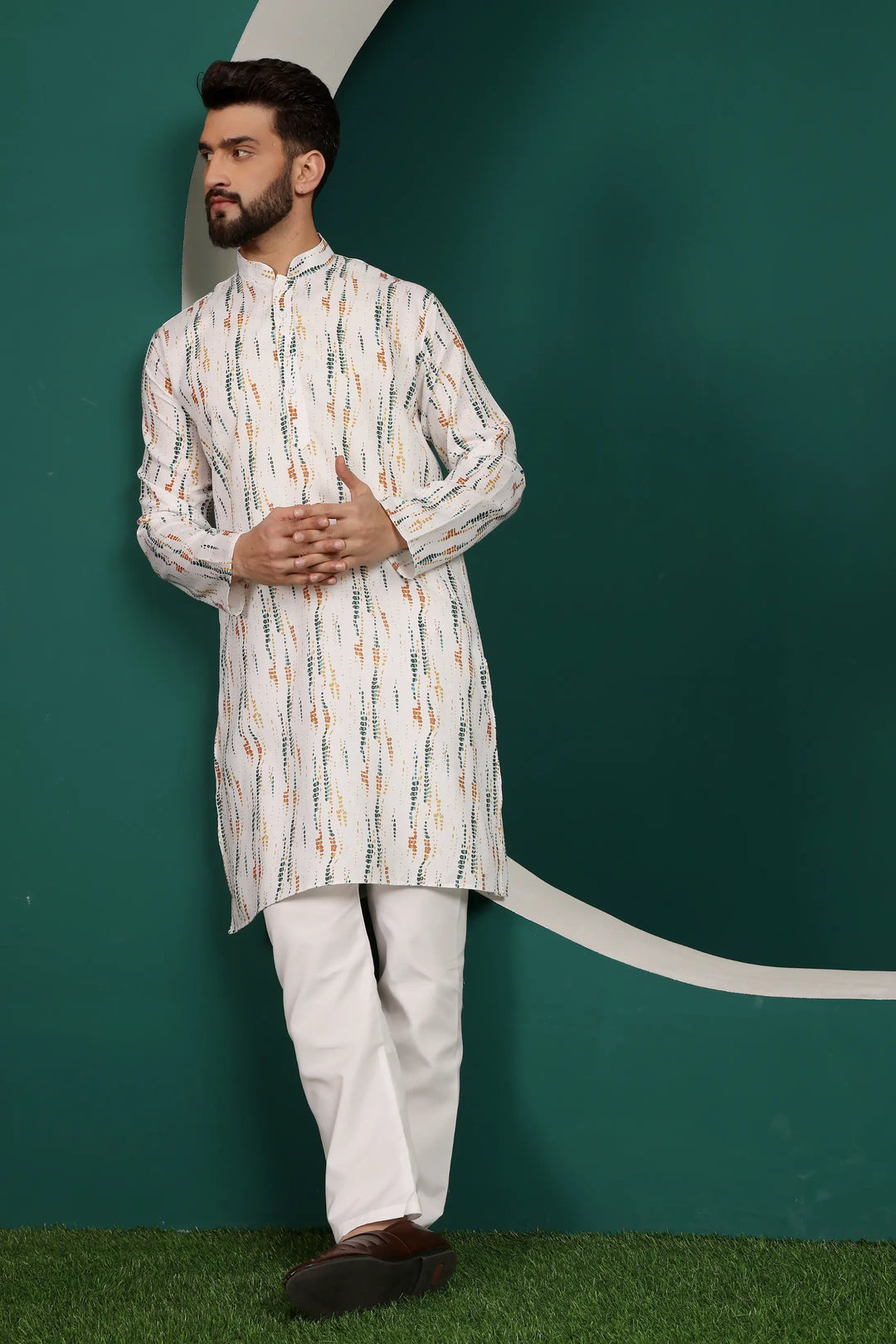 White Abstract Printed Men's Kurta Pyjama Set