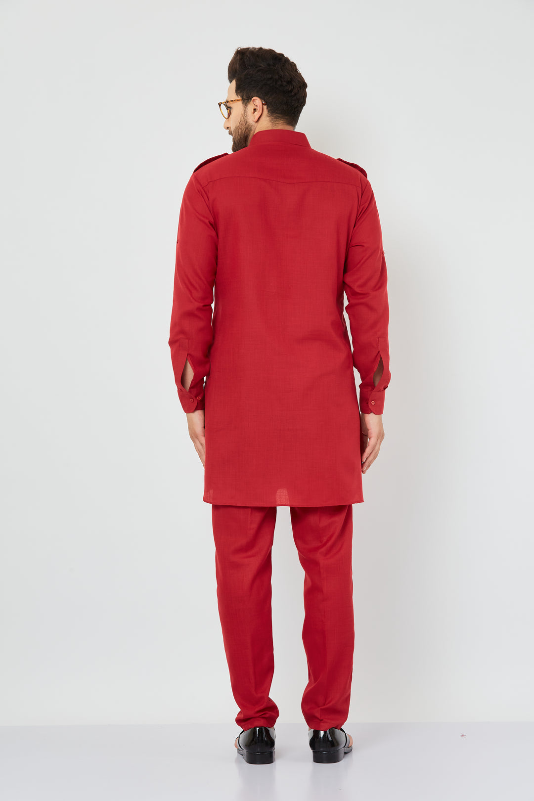 MEN MAROON COTTON SOLID PATHANI KURTA WITH PANT