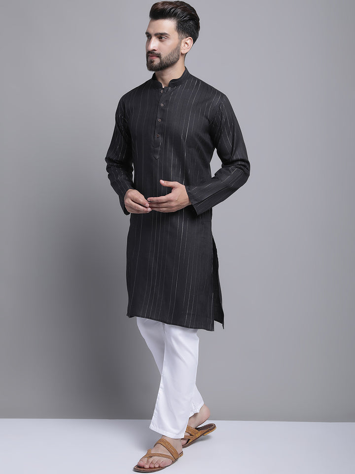 Men's Lining Cotton Regular Black Kurta With Pajamas.