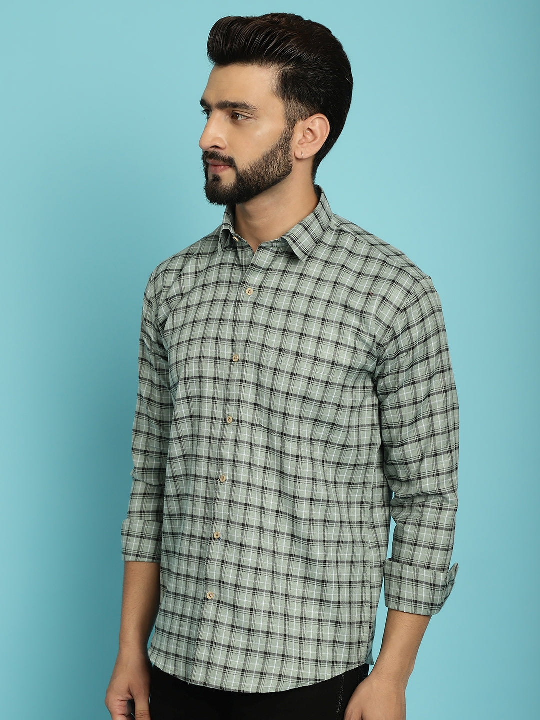 Nature-inspired Style Green Checked Shirt for Men – Elevate Your Wardrobe with Timeless Sophistication