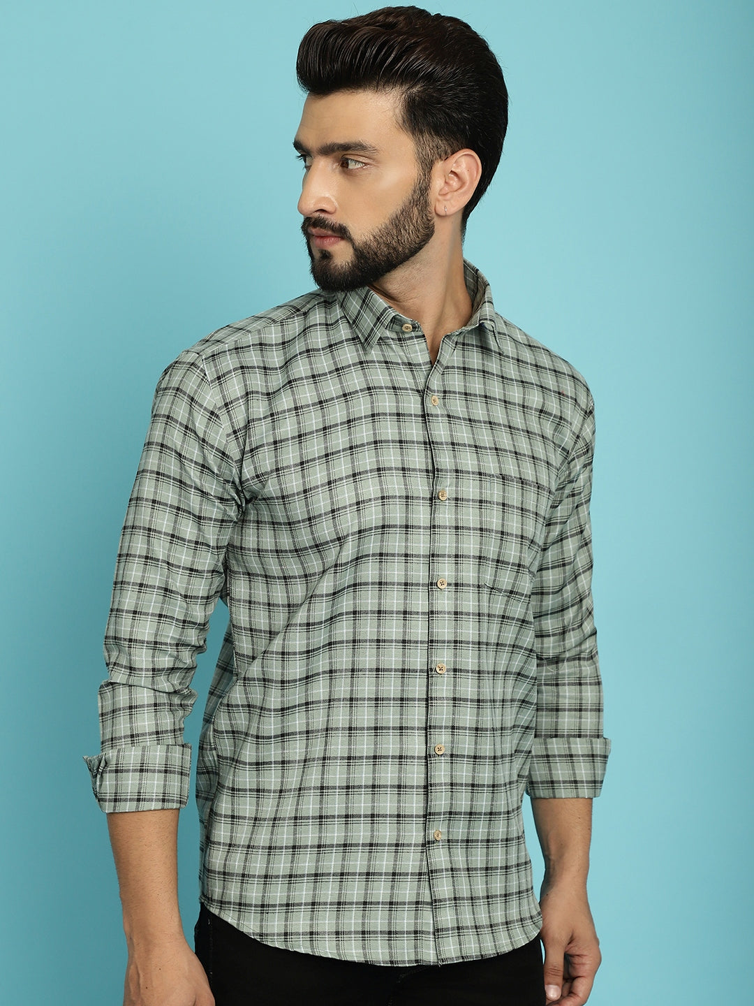 Nature-inspired Style Green Checked Shirt for Men – Elevate Your Wardrobe with Timeless Sophistication