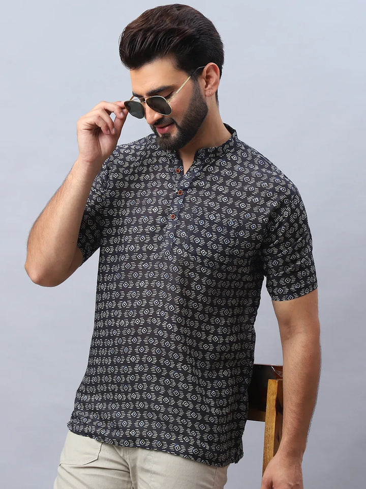 Black & White Printed Cotton Short Kurta for Men