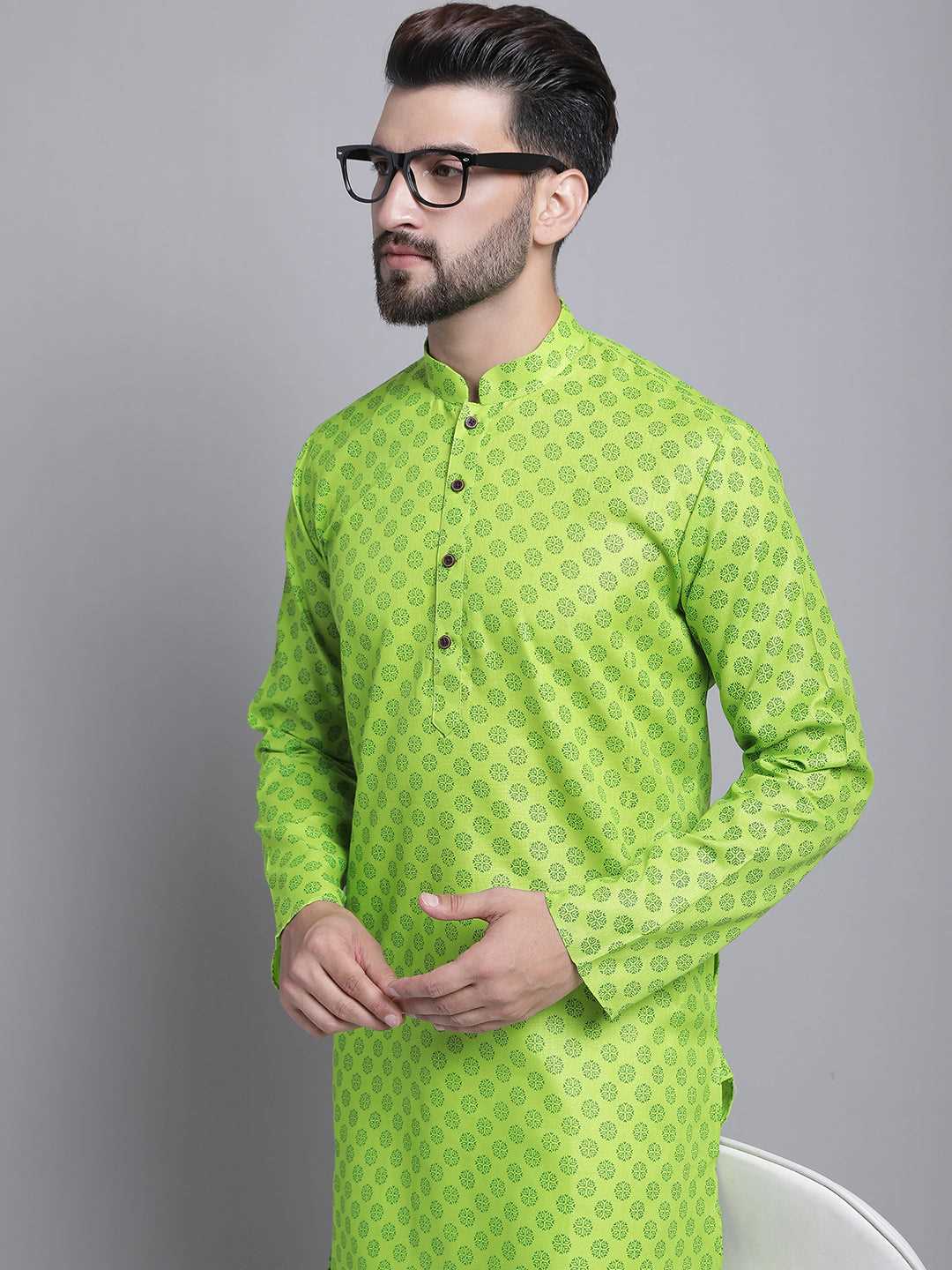 Men's Cotton Blend Regular Green Kurta With Pyjama.